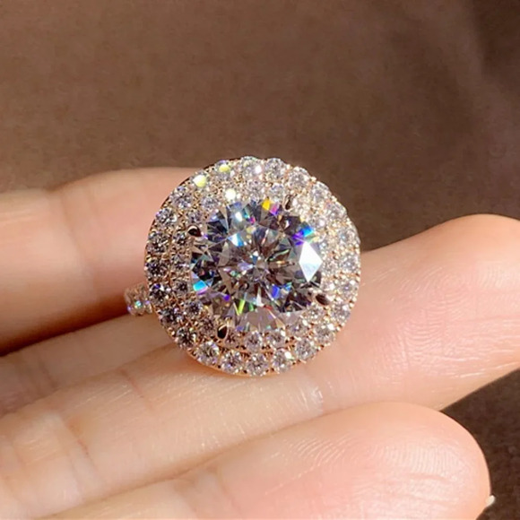 💝 "Super Large Round Shiny CZ Hollow Luxury Rose Gold Plated Ring, UNVN1… - Picture 4 of 7